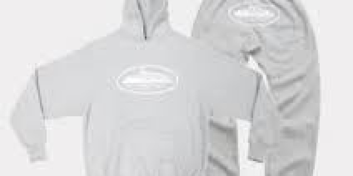 Corteiz Hoodie: The Streetwear Essential Built on Identity and Attitude