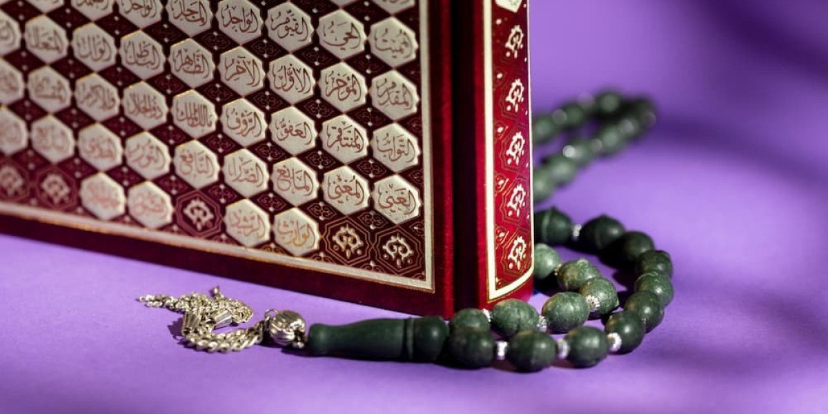 Islamic Gift Books: A Guide to Gifting Faith, Wisdom, and Inspiration