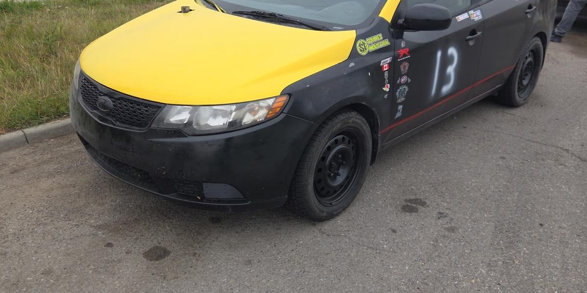 How to Prepare an Old Junk Car Before the Buyer Arrives in Edmonton