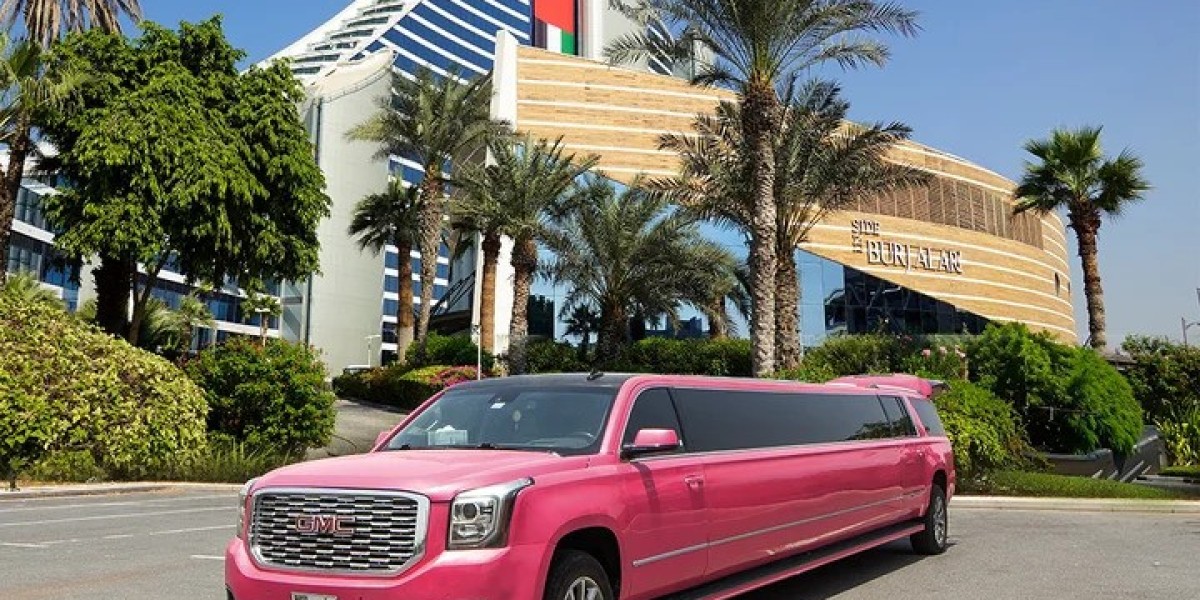 Limousine Dubai Airport vs Taxi: What Should Travelers Consider?
