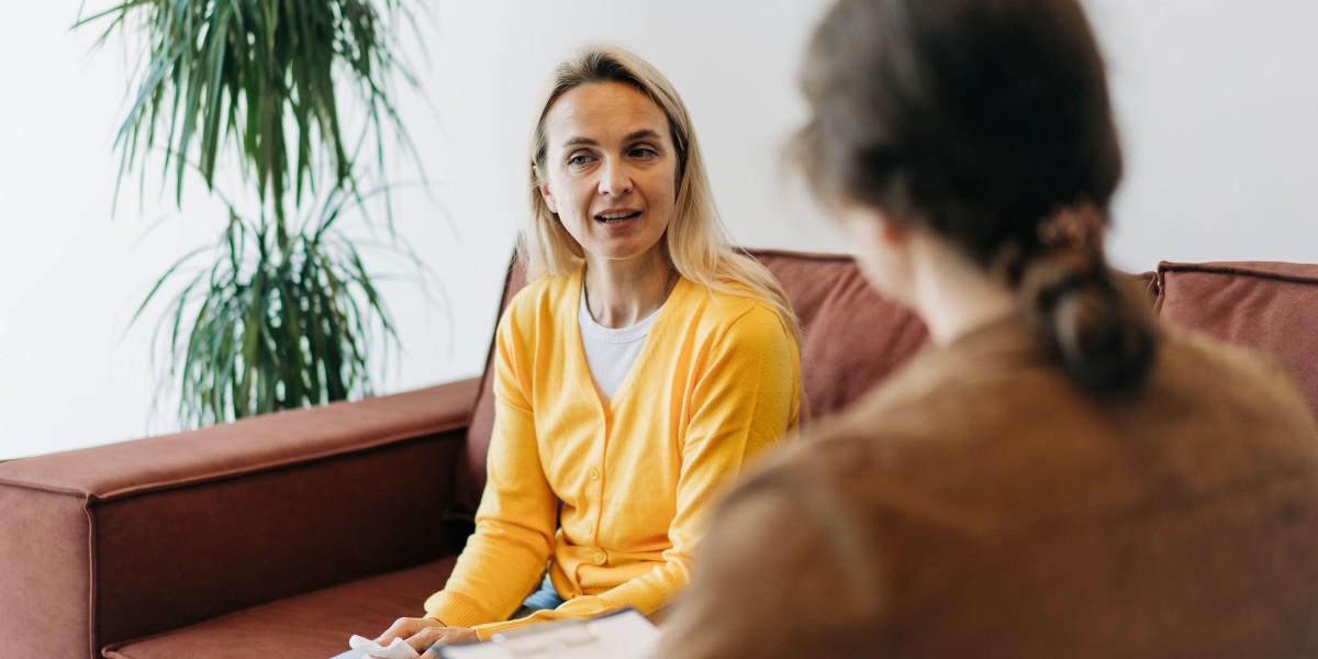 What Is the Difference Between Schizophrenia and Schizoaffective Disorder?